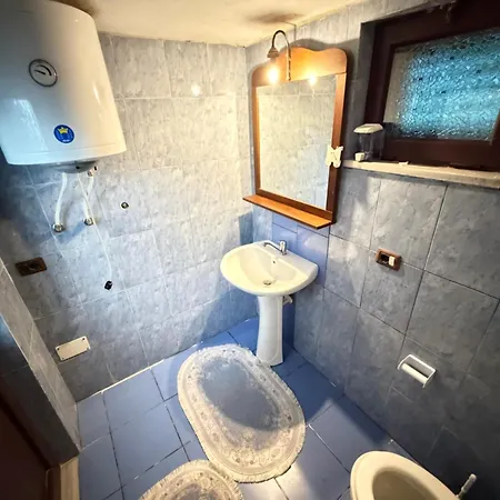 Adi Villa